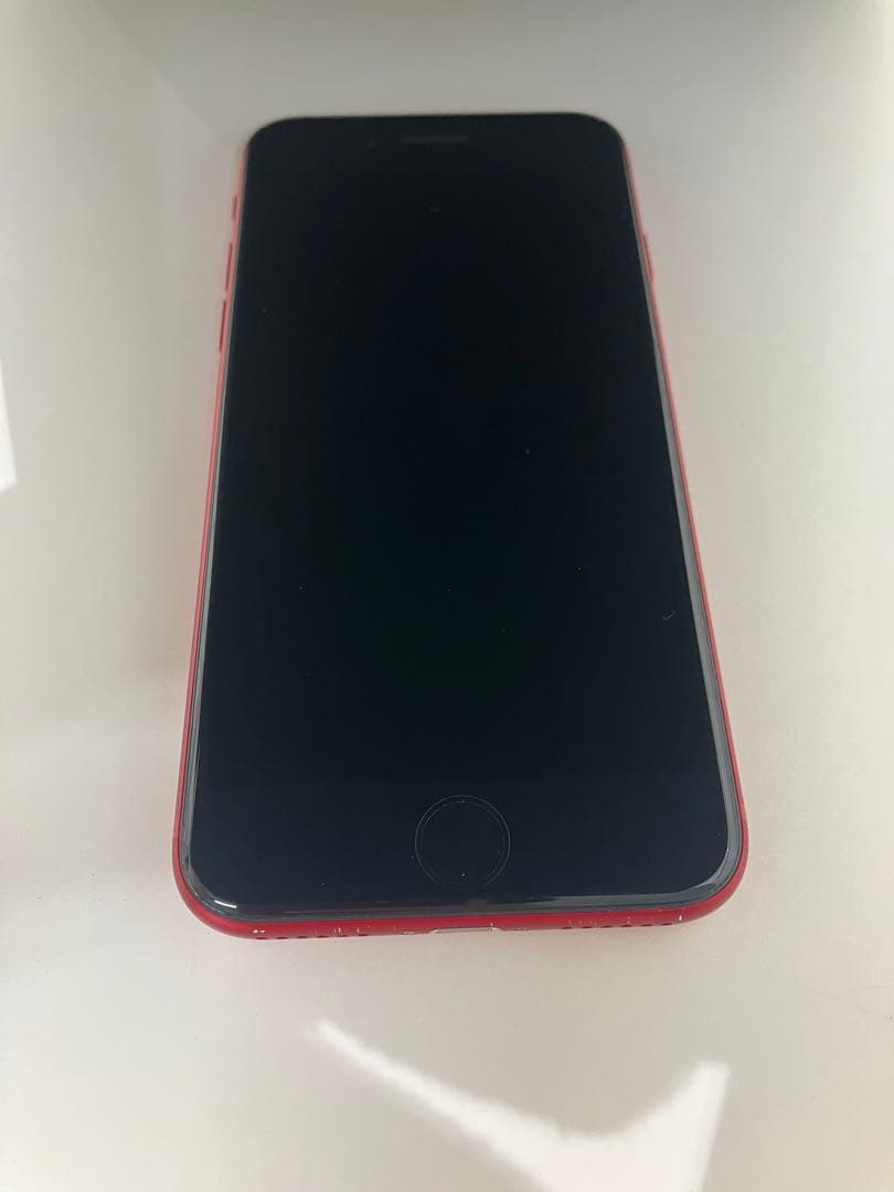 iPhone SE 第3世代　赤　本体のみ