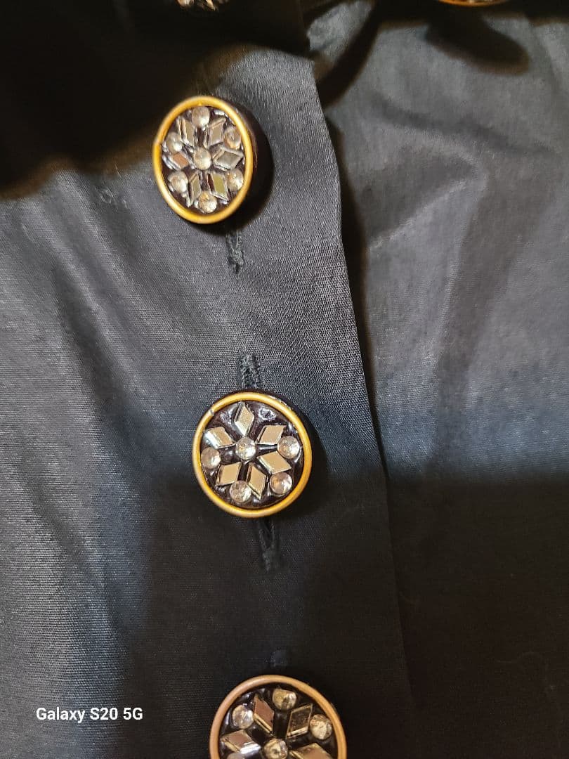 ROMEOGIGLI ロメオジリ ヴィンテージ 装飾ボタンオーバーブラウスML