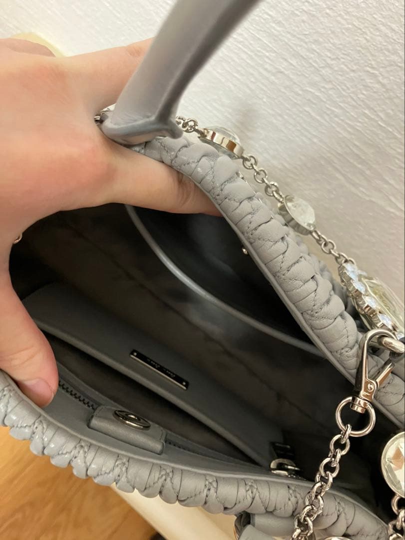 わんわん様MIU MIU グレー ハンドバッグ　ビジュー　ブルー