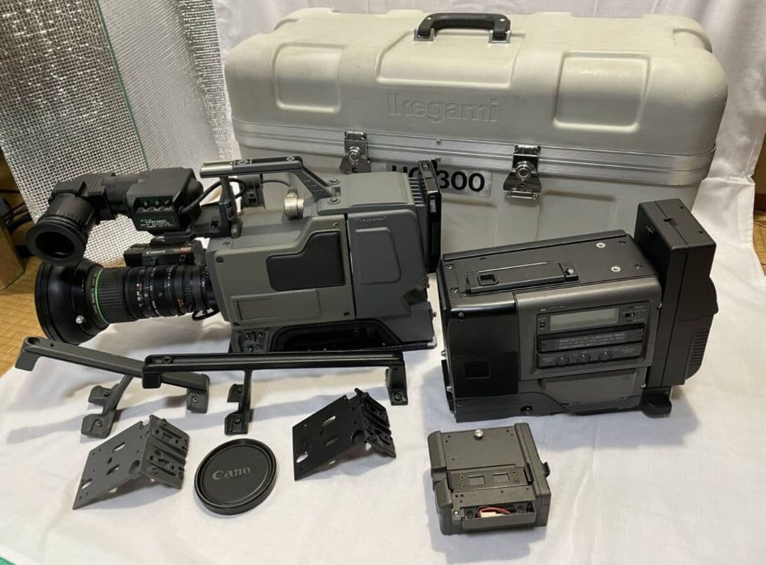 池上通信機 カメラHC-300・ビクターBR-S422ドッカブルセット【中古品】