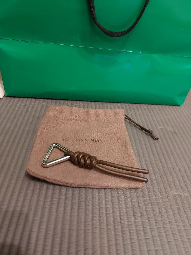 Bottega Veneta ブラウンレザーキーリング