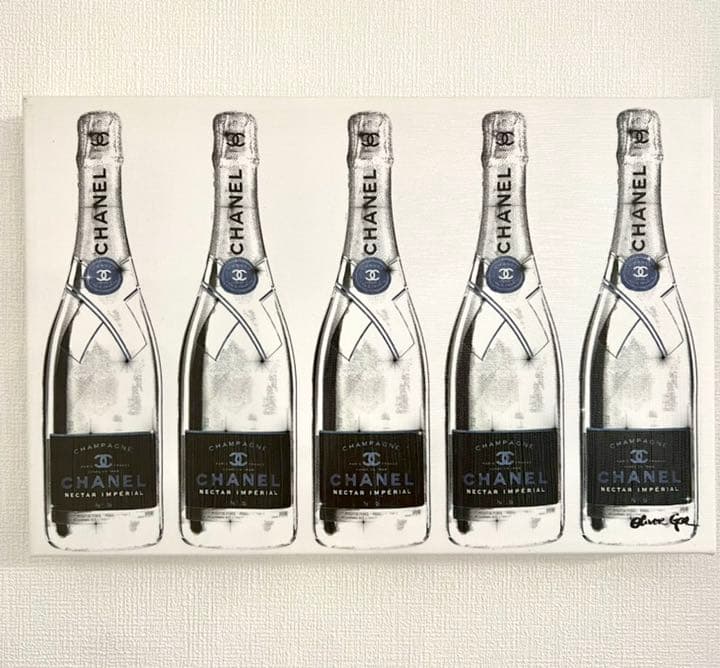オリバーガル・CHANELアート