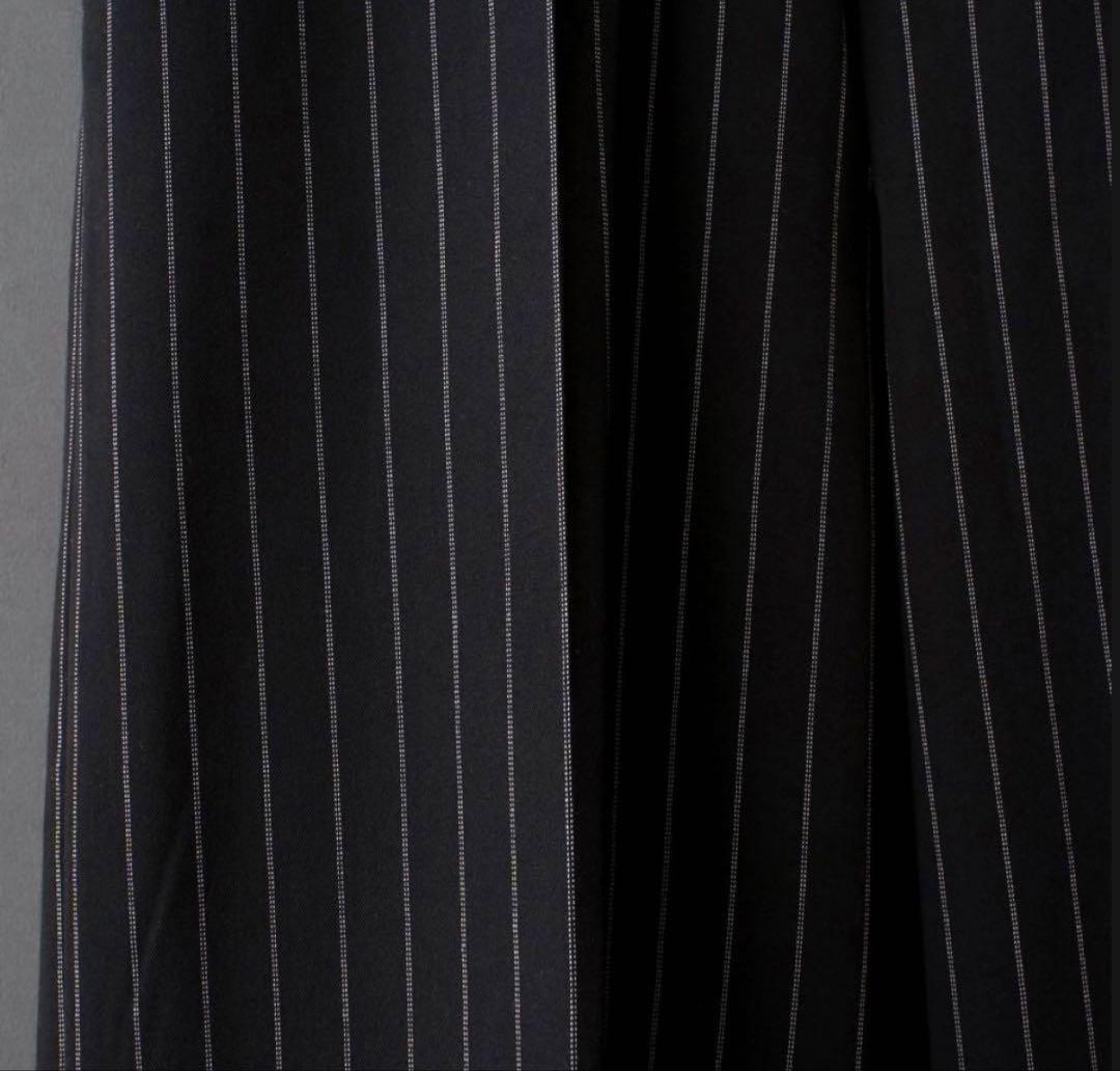 新品　定価以下SHIKITARI STRIPE FLARE SLACKS