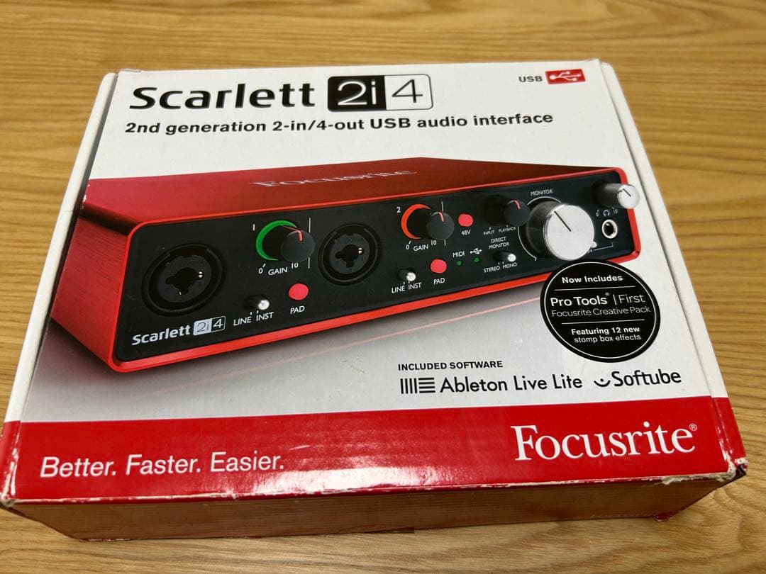 Focusrite Scarlett 2i4 USBオーディオインターフェイス