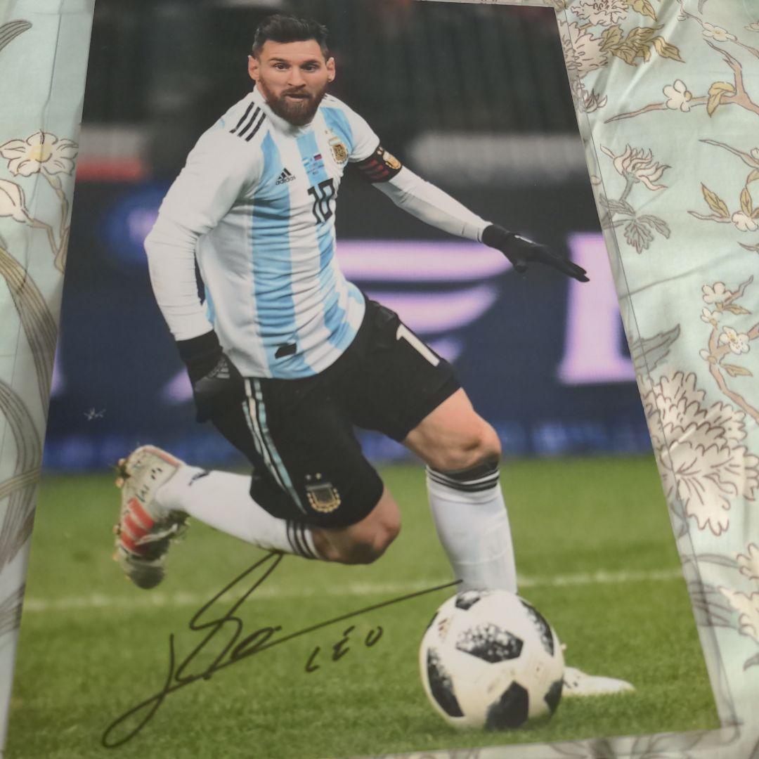 リオネル・メッシ 直筆サイン入りフォト、証明書付き