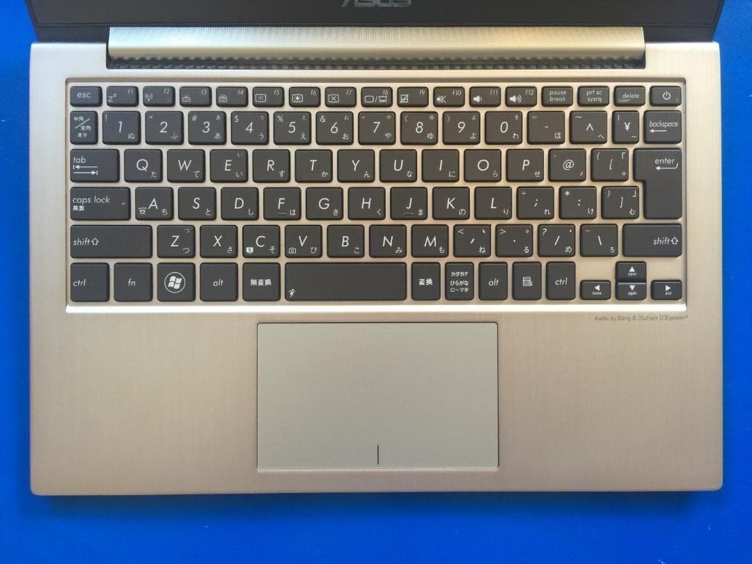 ASUS UX21A 11.6 型TFT液晶　薄型・コンパクトノートパソコン