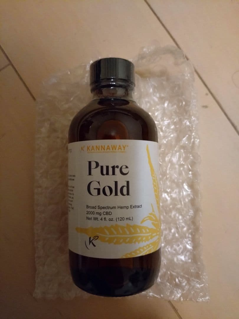リラクゼーショングッズ Kannaway Pure Gold 2000mg CBD 120ml