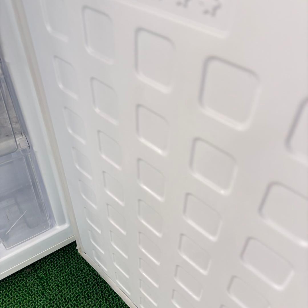 728 レトロデザイン　冷蔵庫　小型　一人暮らし　右開き　おしゃれ　かわいい