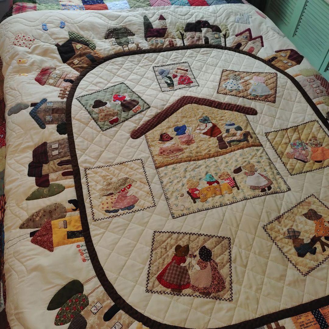 ハンドメイド　パッチワークベッドカバー