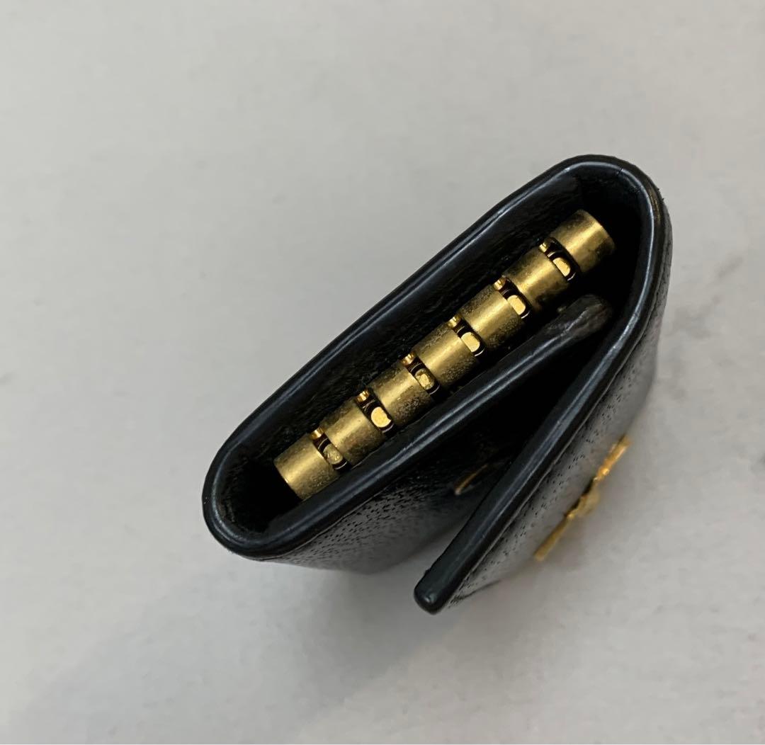 【GUCCI 】 ブラックレザー 蜂ロゴ キーケース