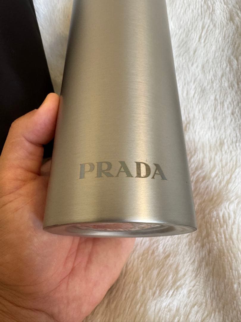 新品未使用品　PRADAのタンブラー 500ml