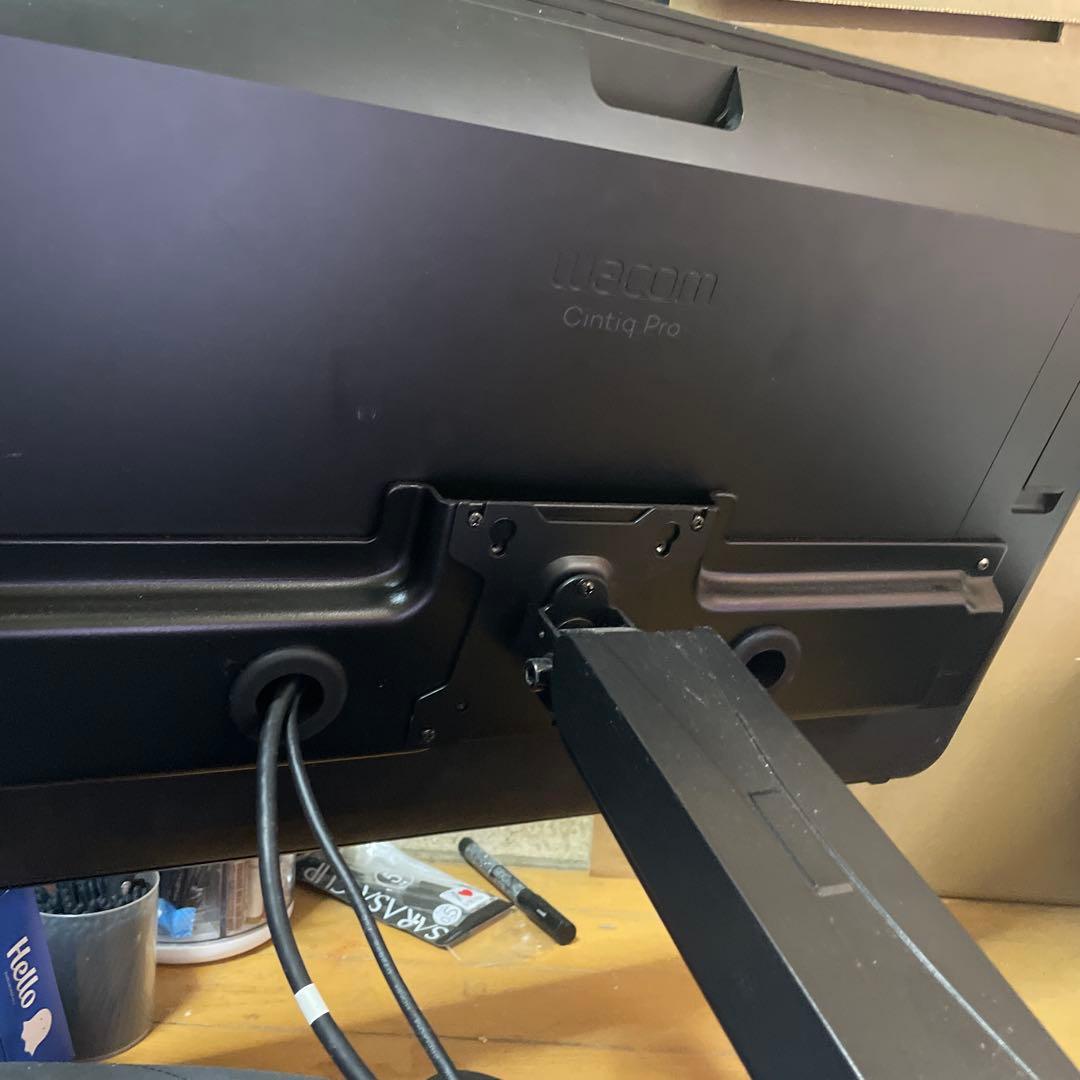 wacom cintiq pro 24 DTK-2420 液タブ　本体