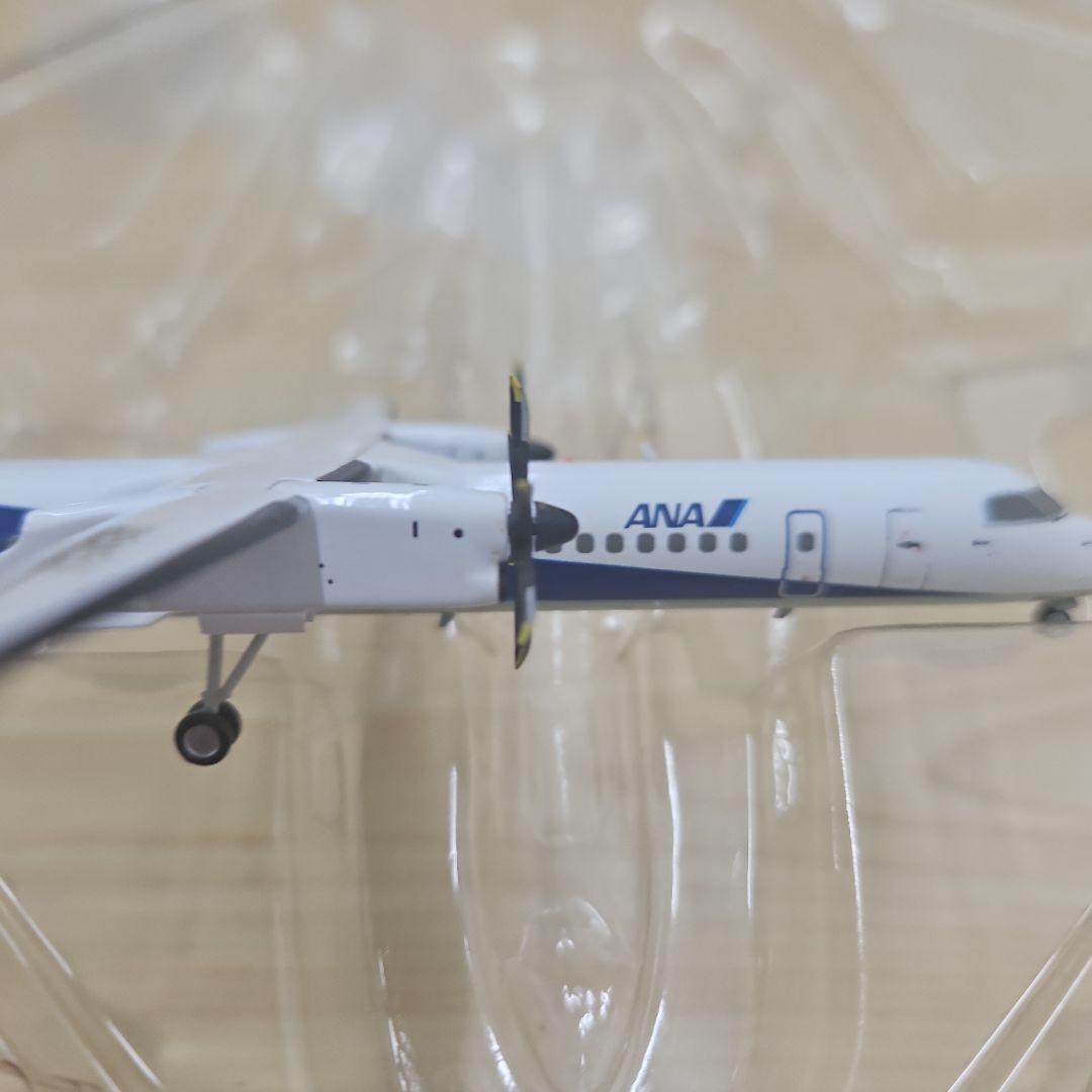 全日空商事 1/200 ANA DHC-8-400 DH28008
