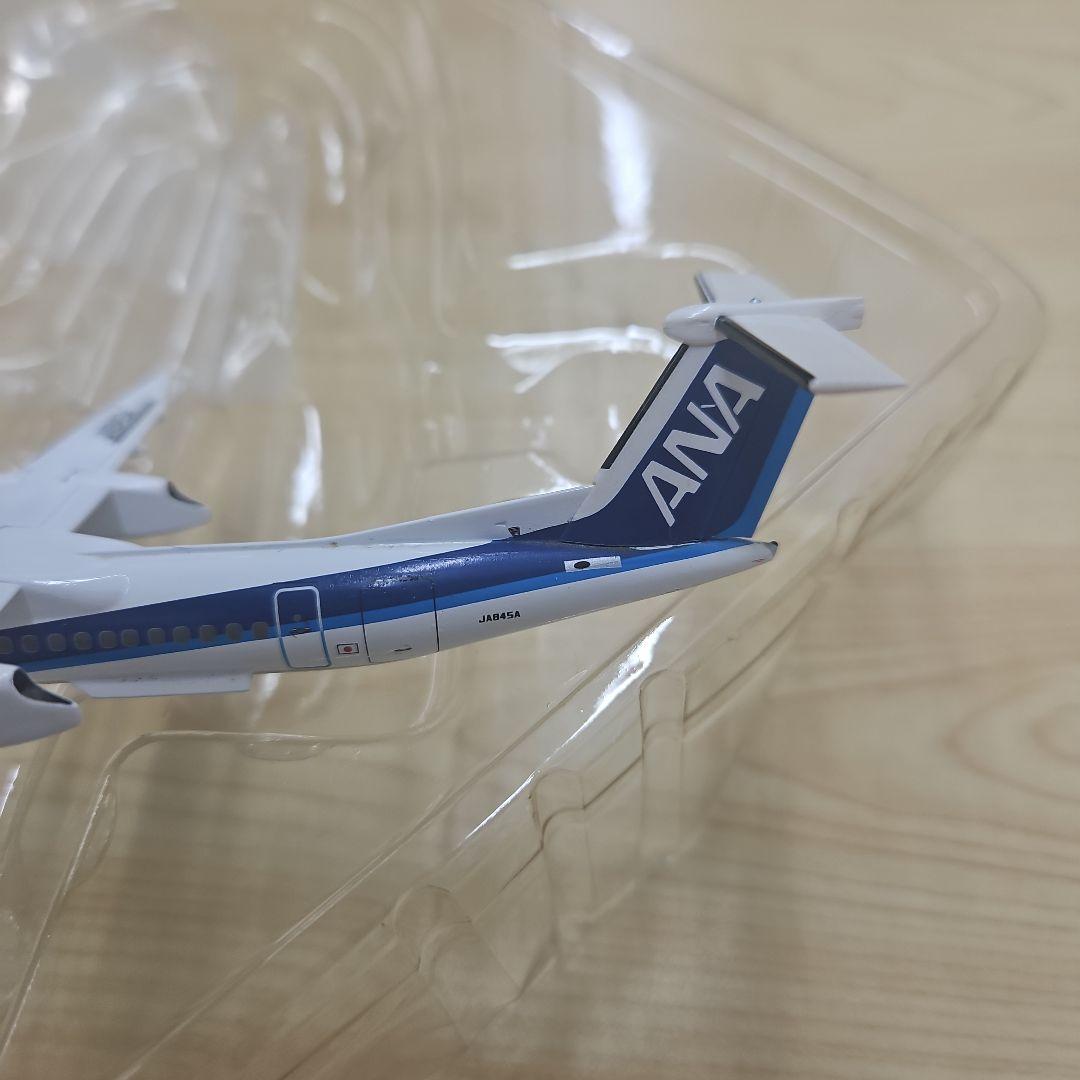 全日空商事 1/200 ANA DHC-8-400 DH28008