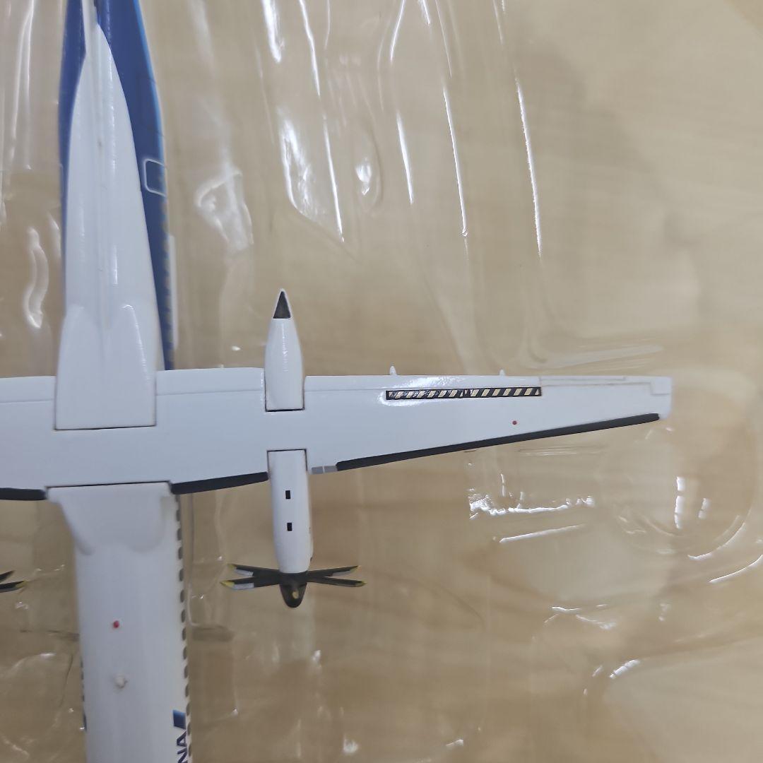 全日空商事 1/200 ANA DHC-8-400 DH28008