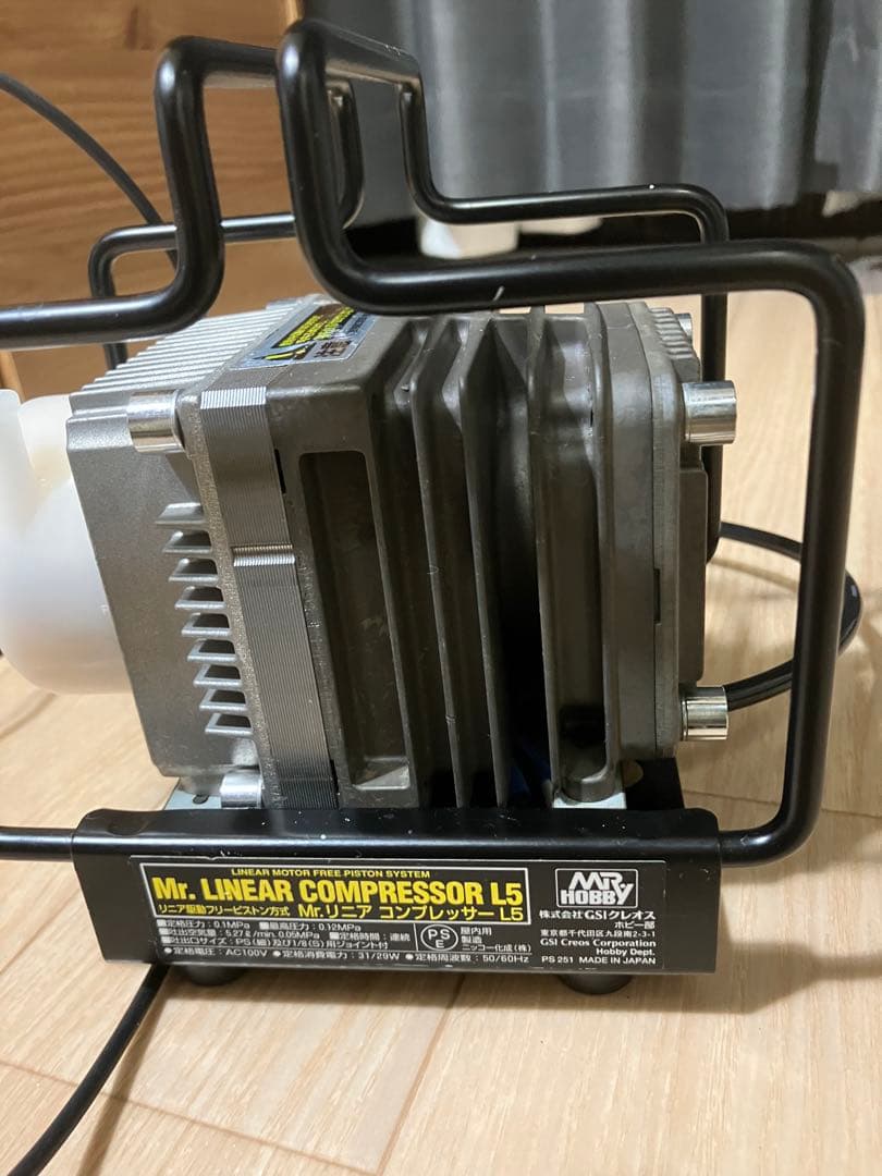 Mr. Linear Compressor L5 エアブラシ用コンプレッサー