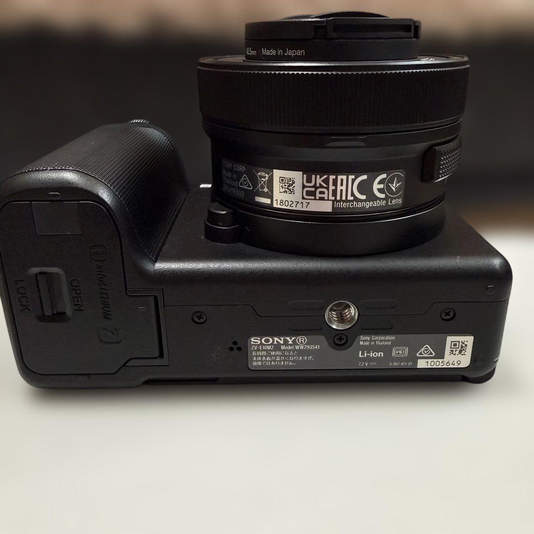 【極美品】SONY ZV-E10 II　ダブルズームレンズキット　ブラック