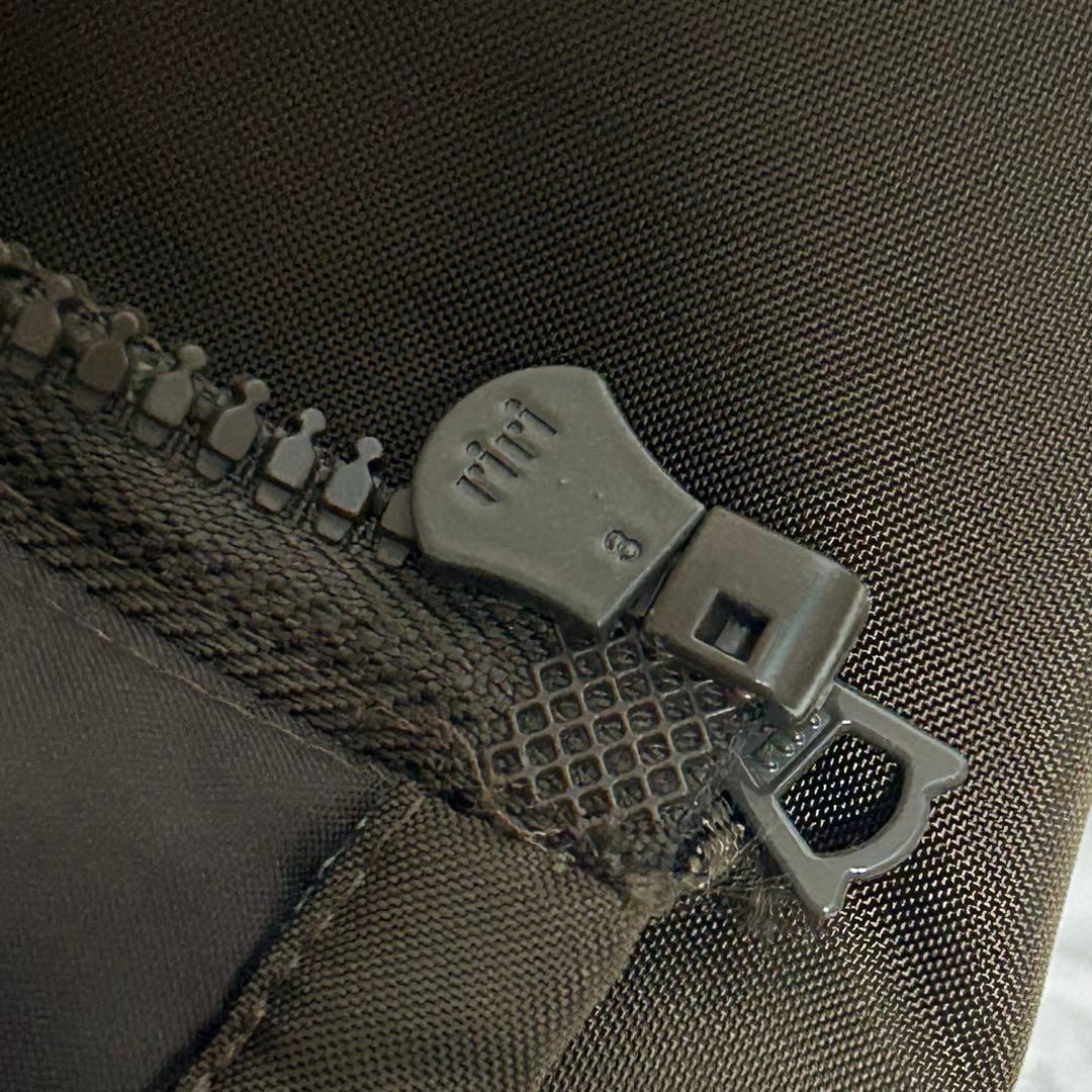 美品　miumiu アーカイブ　カーキ　ナイロンパーカー　リブ切り替え　38