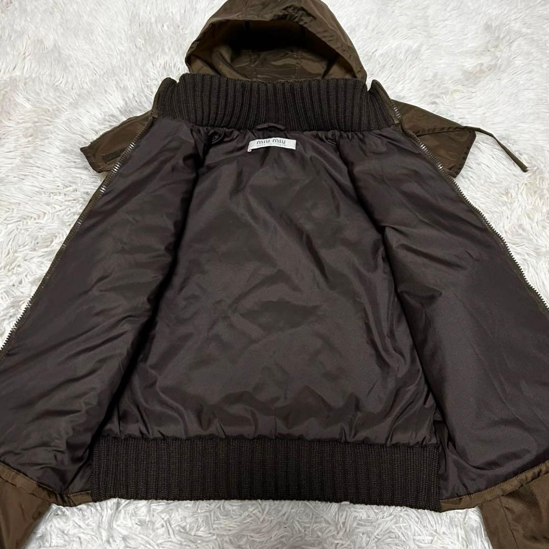 美品　miumiu アーカイブ　カーキ　ナイロンパーカー　リブ切り替え　38