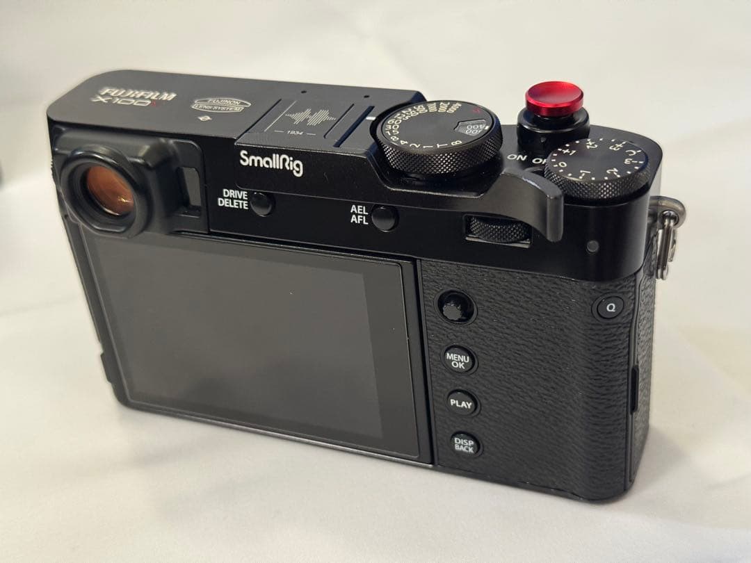 アクセサリー多数！FUJIFILM X100V