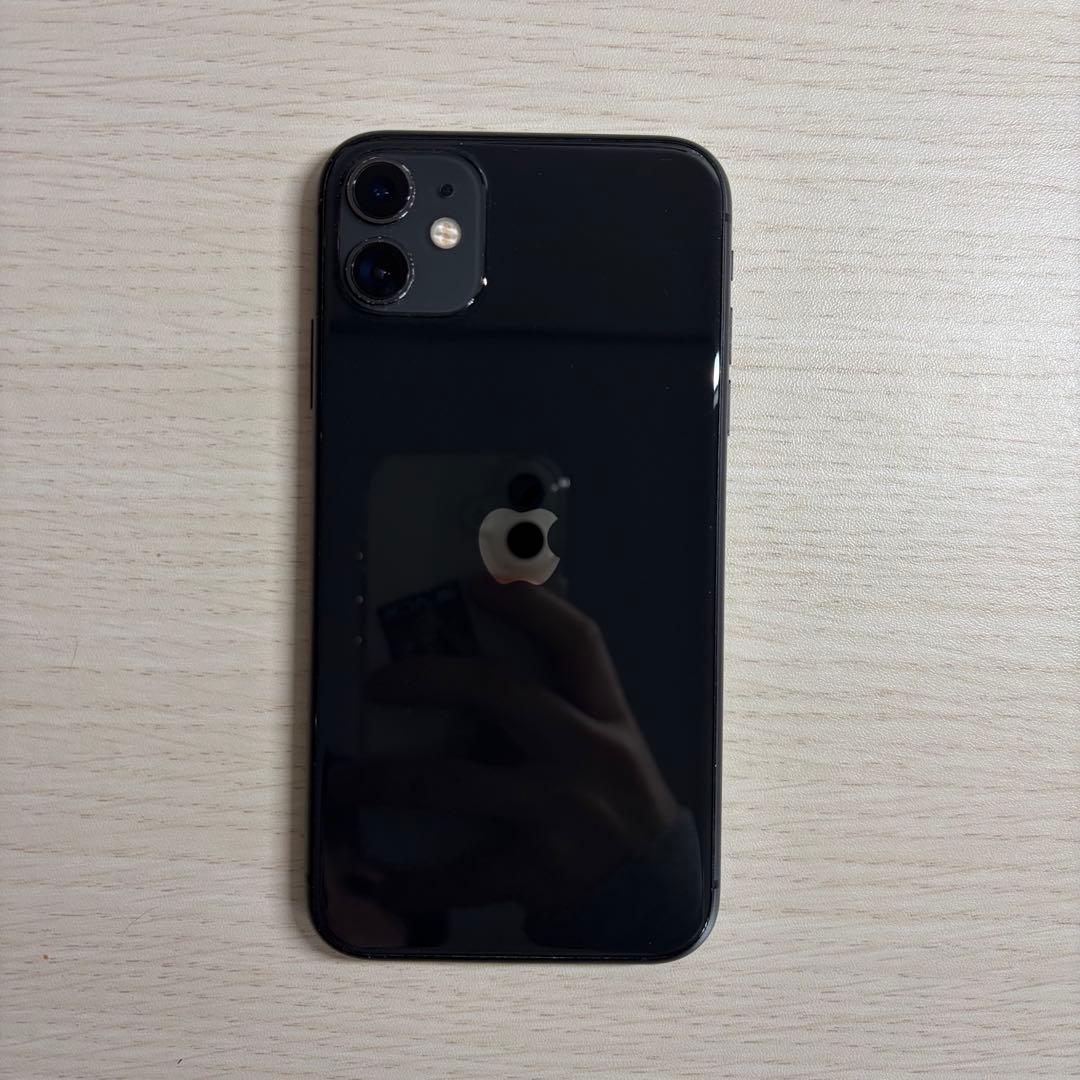 【即使用可能品】iPhone 11 128GB ブラック SIMフリー