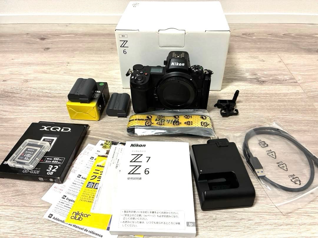 ニコン　Nikon Z 6 ミラーレス一眼カメラ 本体と付属品