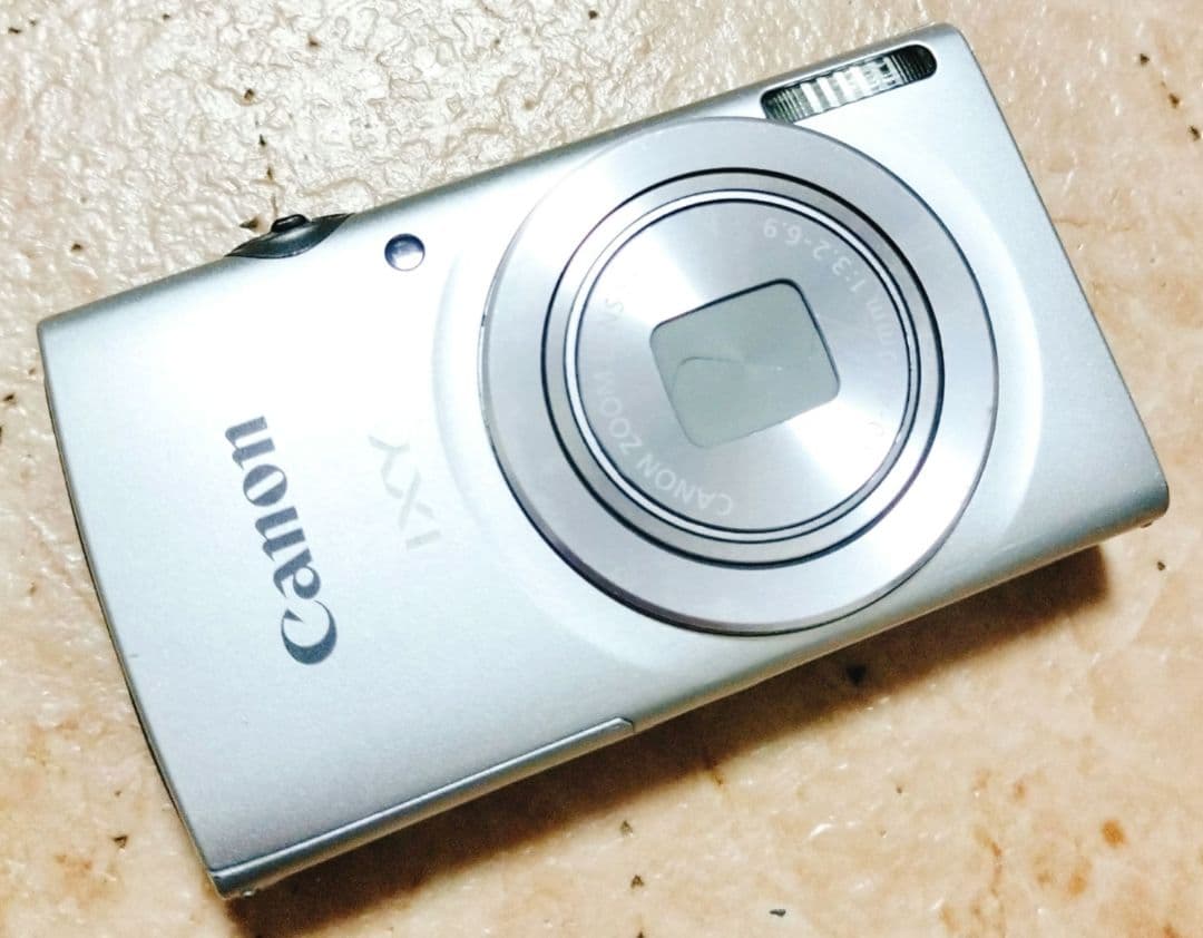 CANON IXY 200　デジタルカメラ　ジャンク