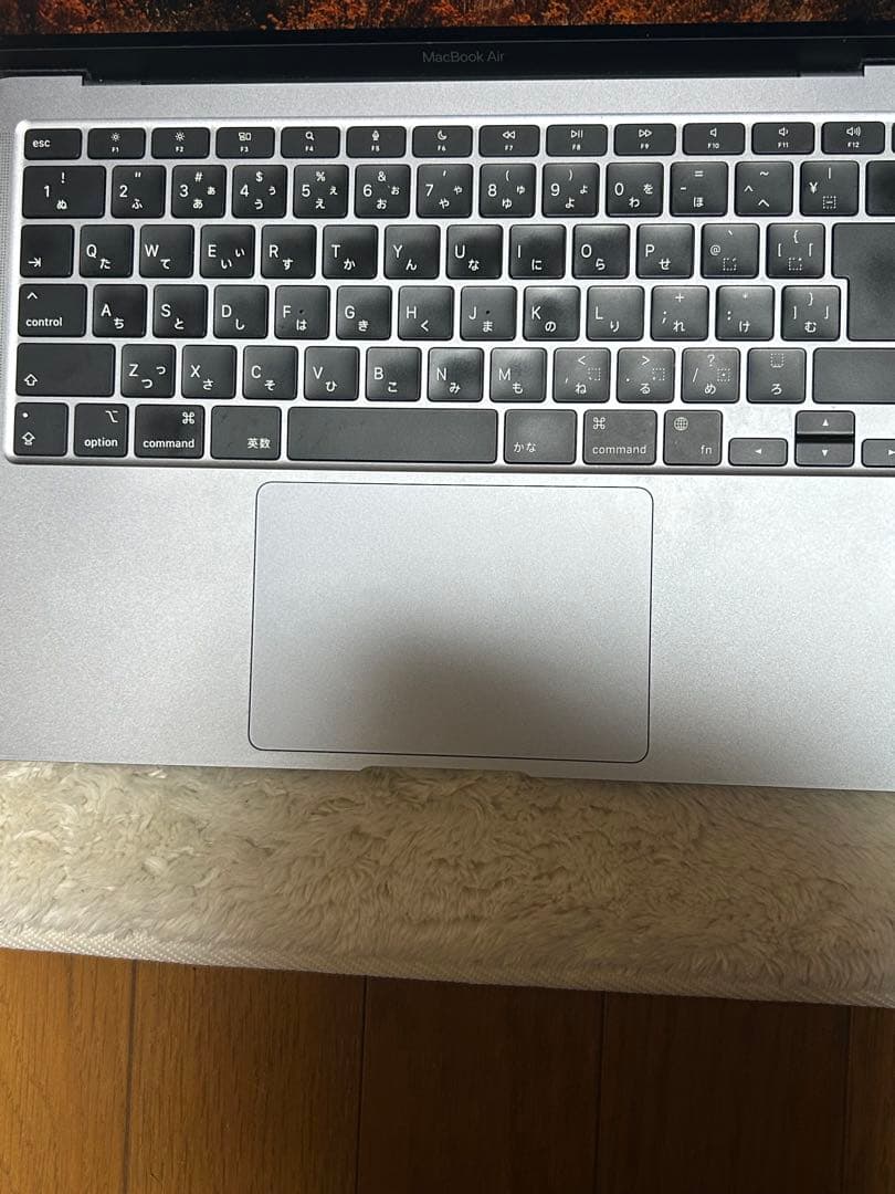 M1 MacBook airスペースグレー USB-Cポート x2