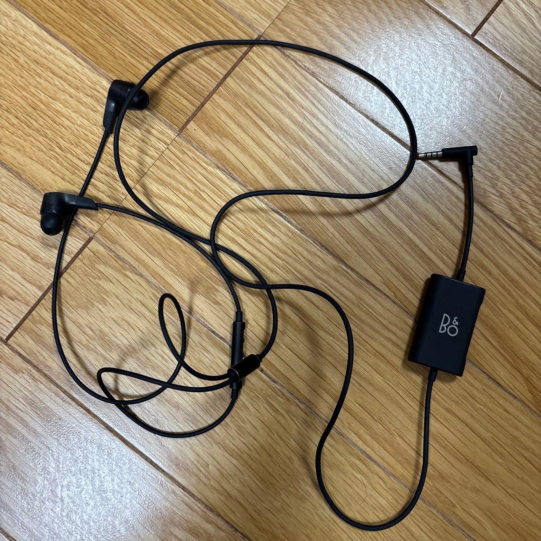 Bang & Olufsen Beoplay E4イヤフォン　ブラック