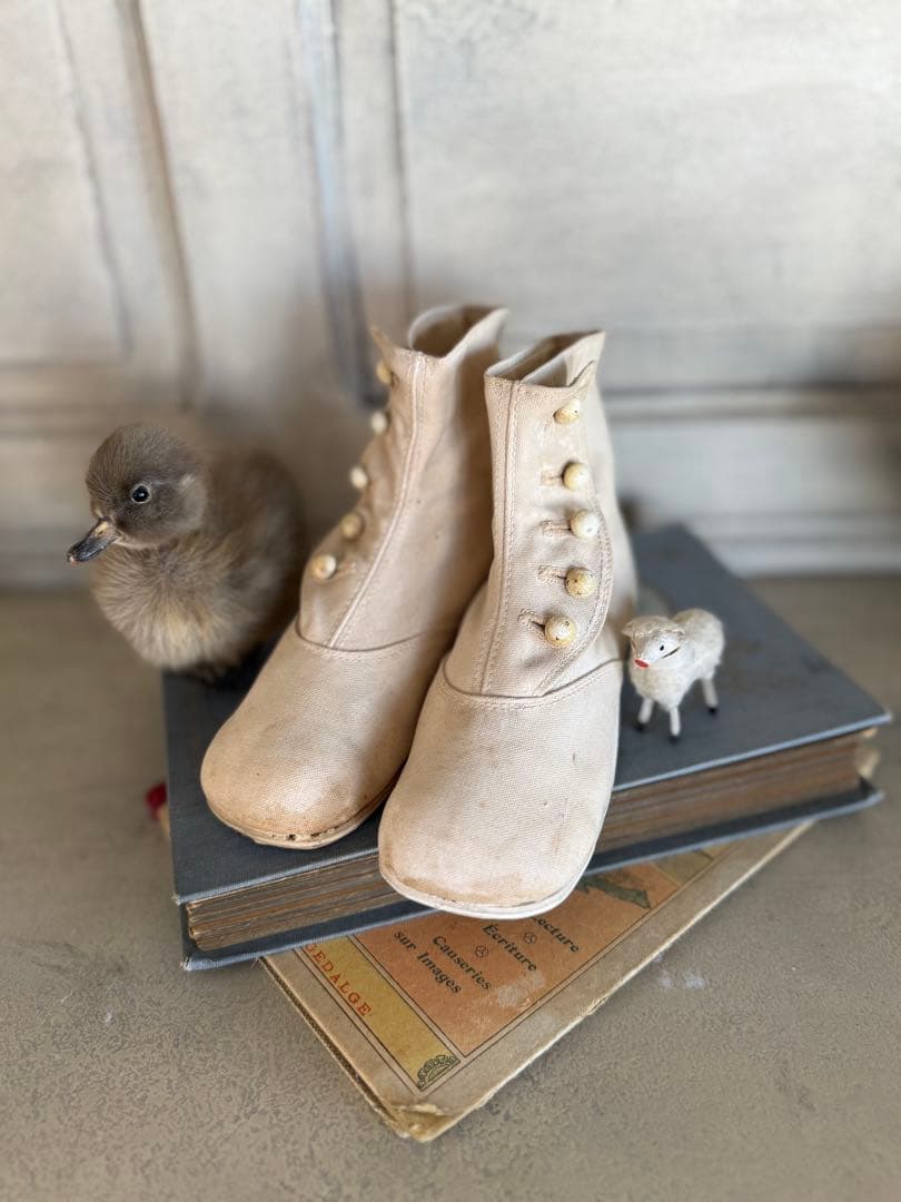 フランスアンティーク子供用ガール用ホワイトボタンブーツ