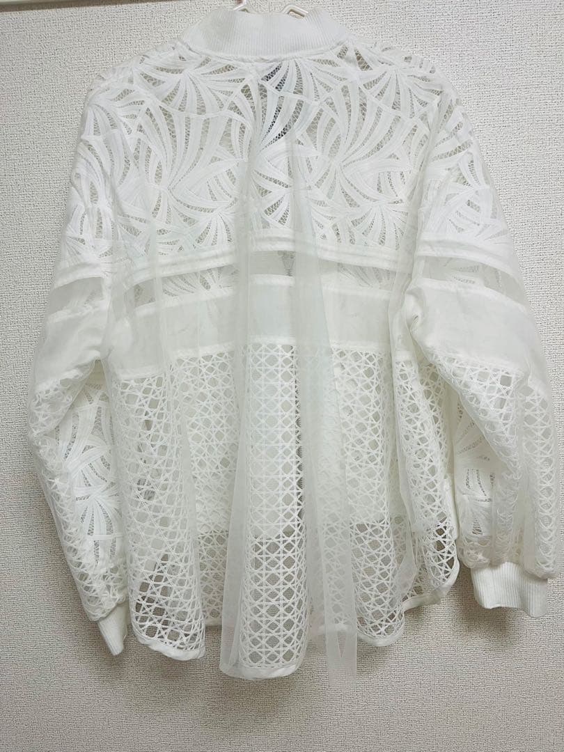 AULA AILA ホワイトレースブルゾン　日曜までSALE