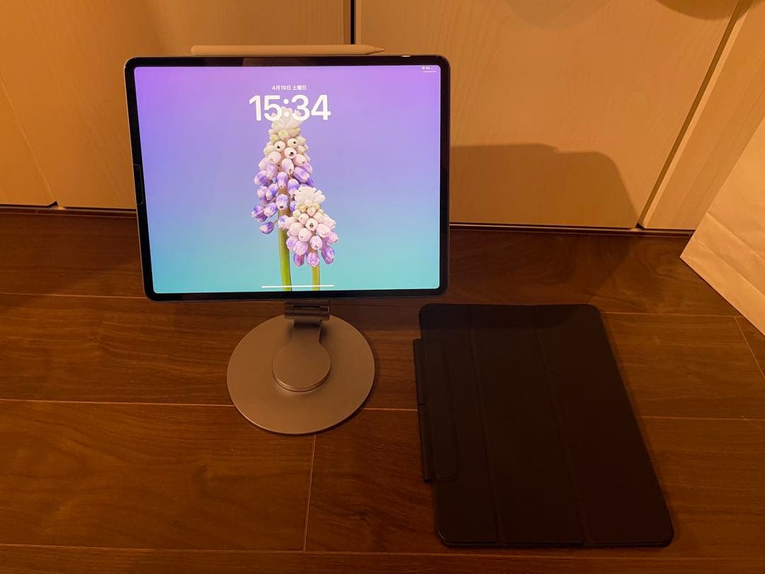 【スタンド、ケース、pencil付】Apple iPad Pro 12.9インチ