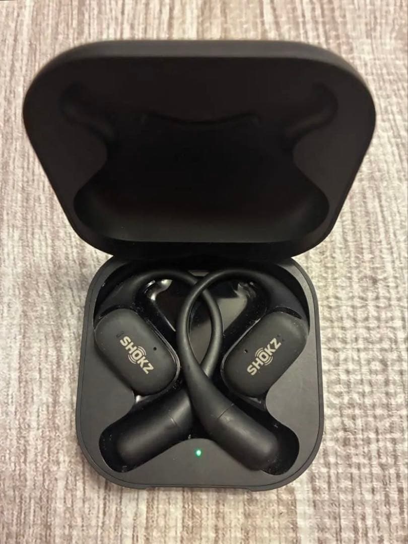 SHOKZ OpenFitワイヤレスイヤホン