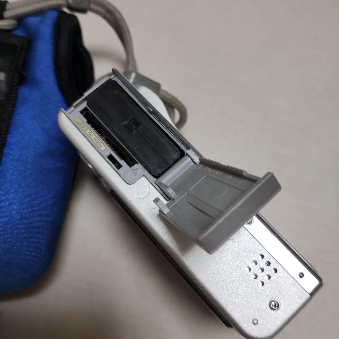 FUJIFILM FinePix F10 デジタルカメラ