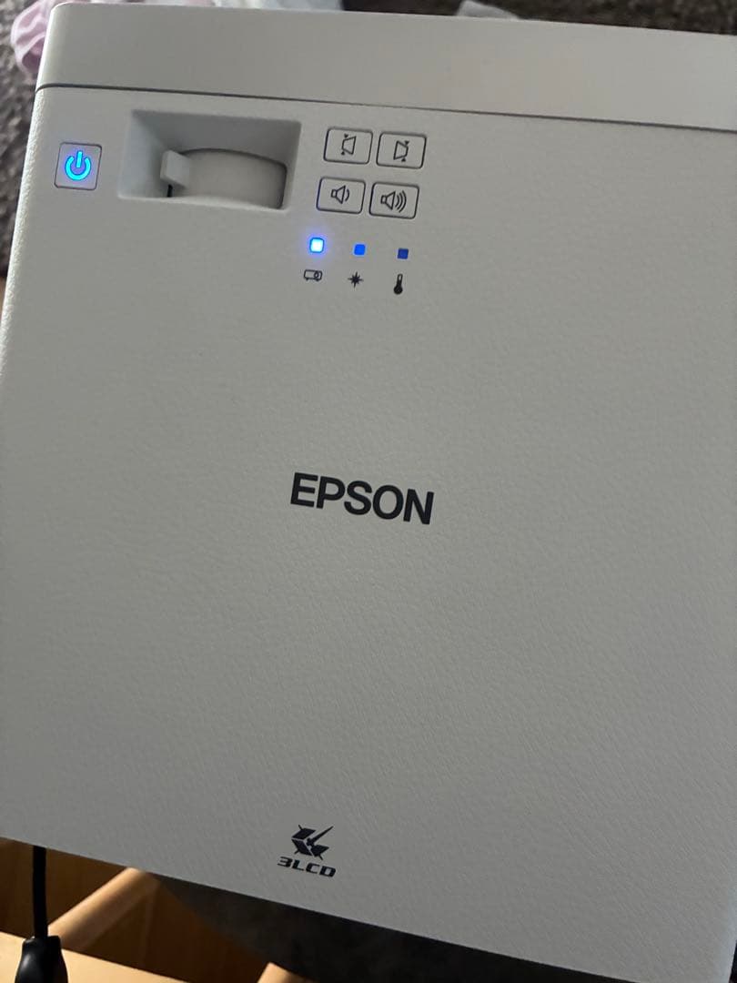 EPSON EF-100W ホームプロジェクター　光源使用時間0H 美品