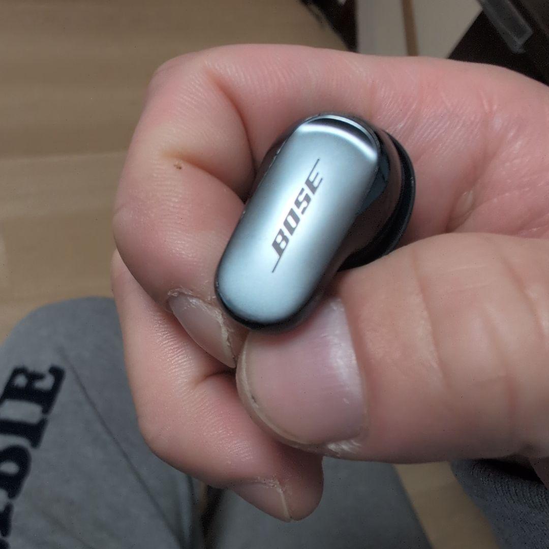 Bose quietcomfort ultra earbuds　第一世代