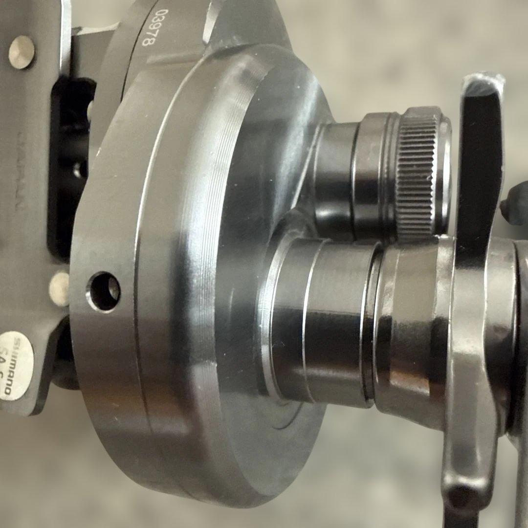 【美品】シマノ19 カルカッタ コンクエスト DC 200