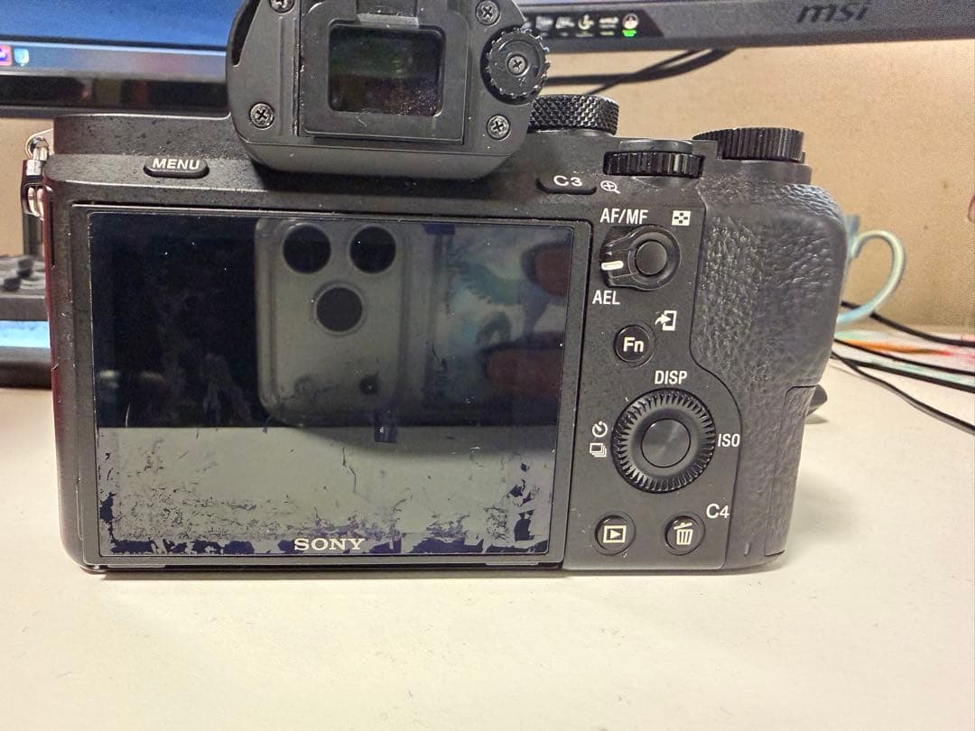 大三元レンズ付き！SONY α7 II ミラーレスカメラセット ［引退品］