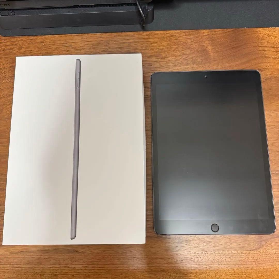 Apple iPad スペースグレー 本体　カバーセット