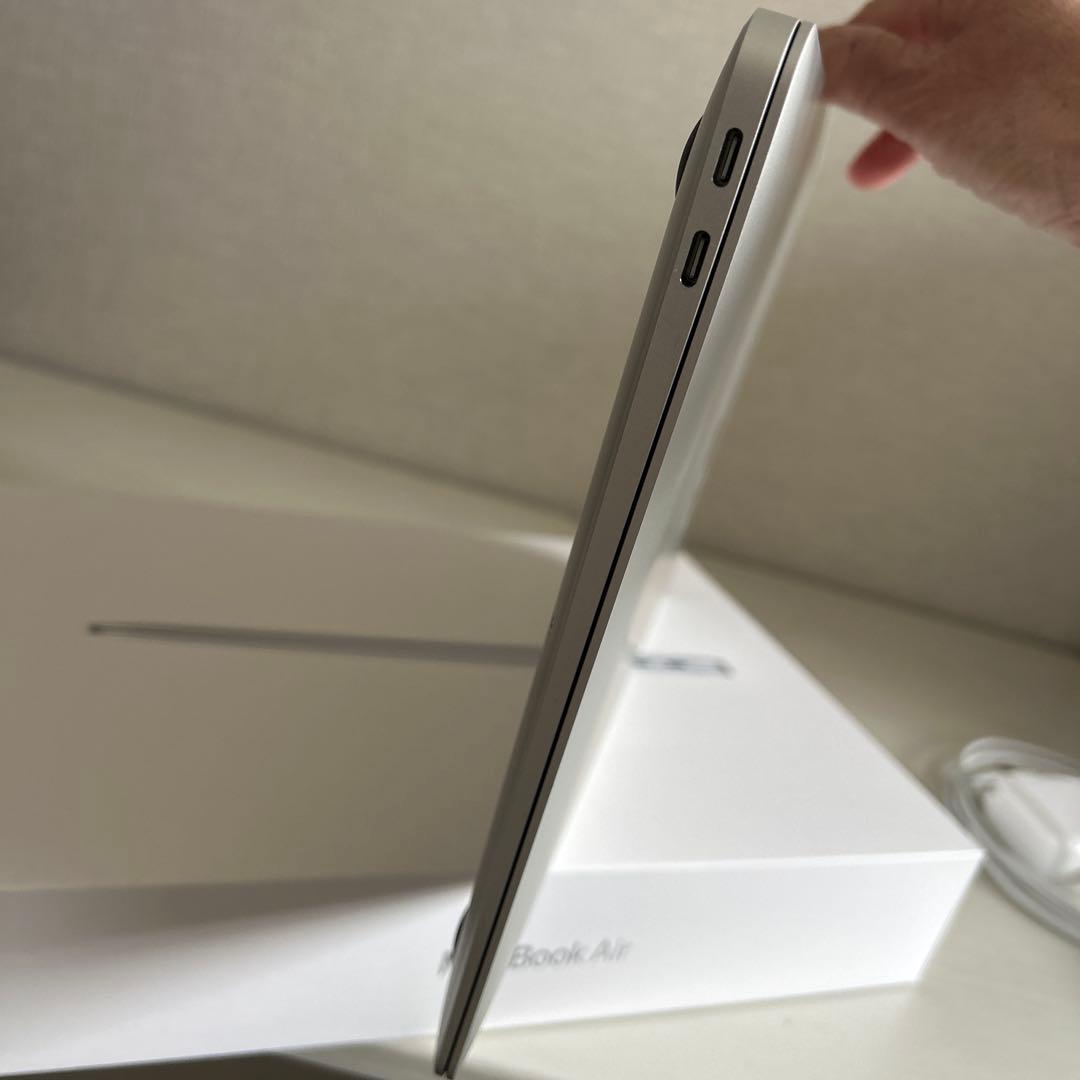 MacBook本体 MacBook Air M1 256GB