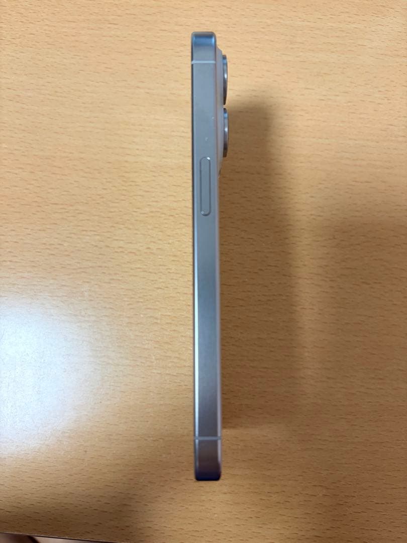 Apple iPhone 15 Pro 256GB ホワイト　simフリー