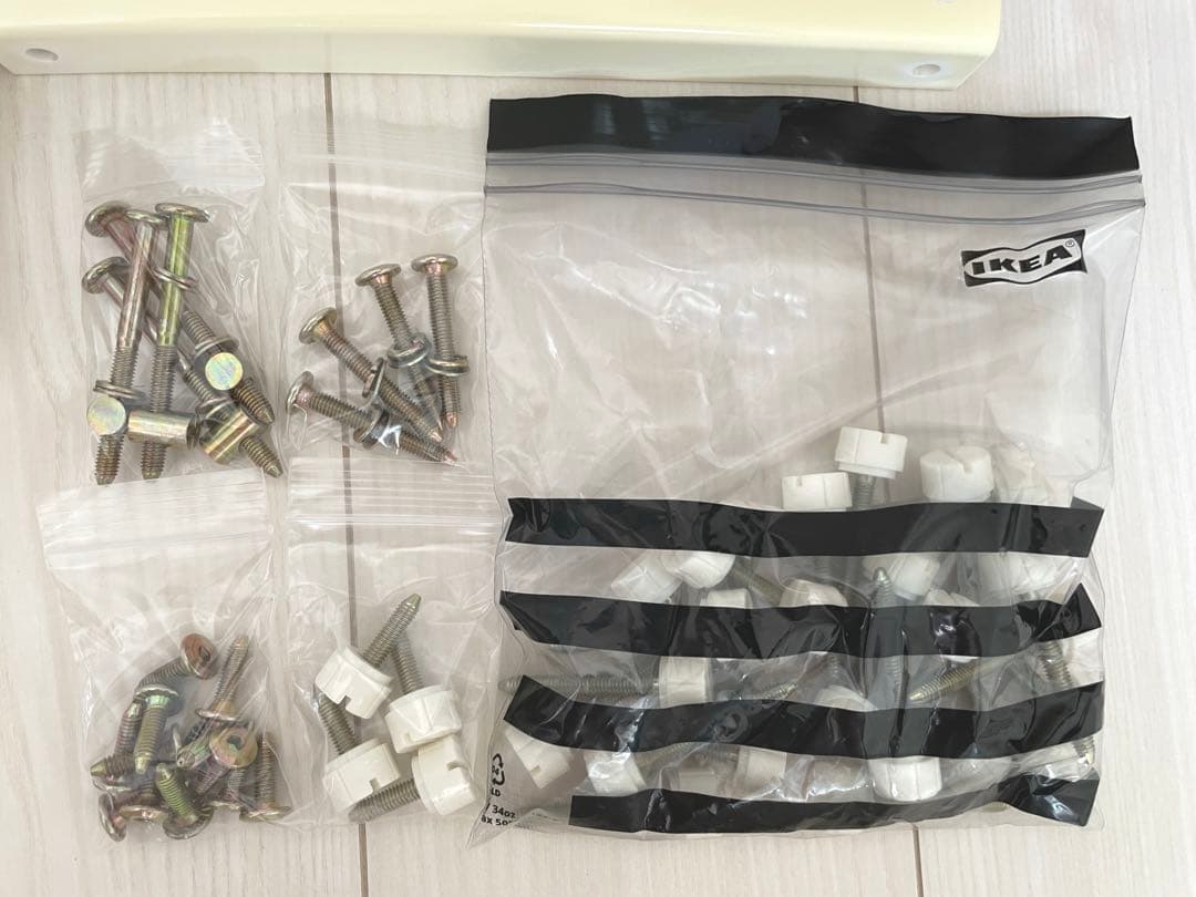 soinel ベビーベッド ホワイト(専用マットレス・ベッドガード付)