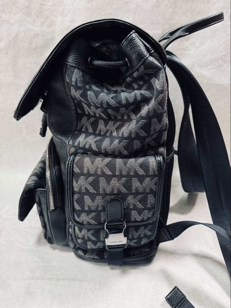 明日投稿削除MICHAEL KORS HUDSON ユーティリティーバック