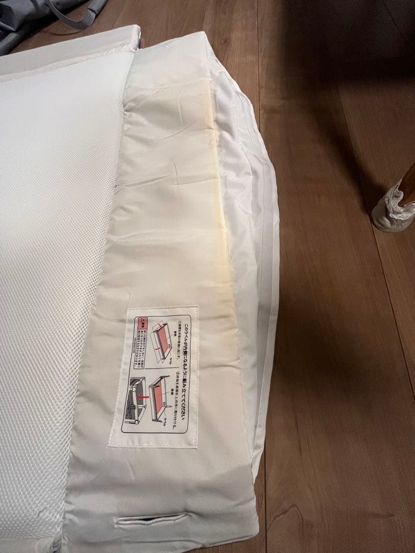 アップリカ　ココネルエアーAB　ベビーベッド