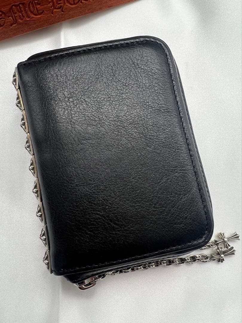 クロムハーツ ジップウォレット 財布