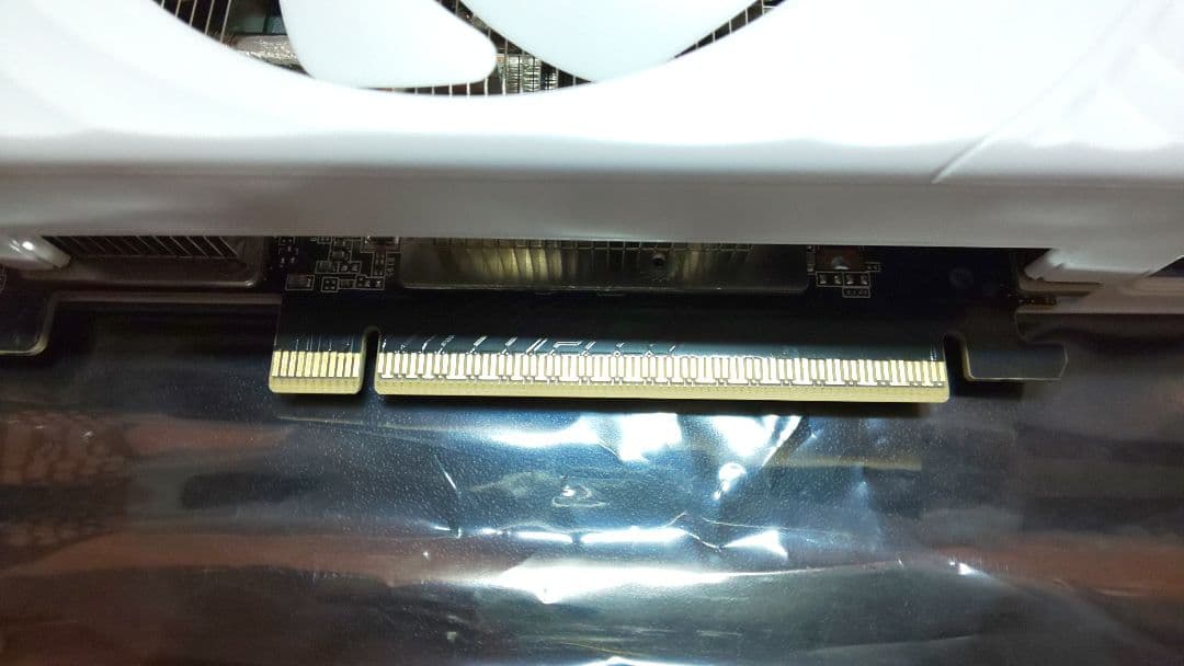 グラフィックボード・グラボ・ビデオカード Palit GeForce RTX 5060 Ti White OC 16GB