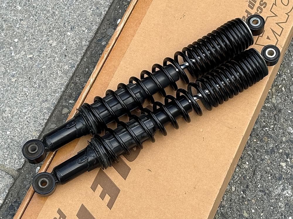 美品　MF10 フォルツァ 純正リアサスペンション