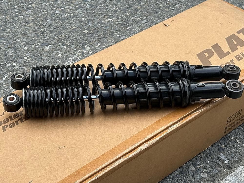 美品　MF10 フォルツァ 純正リアサスペンション