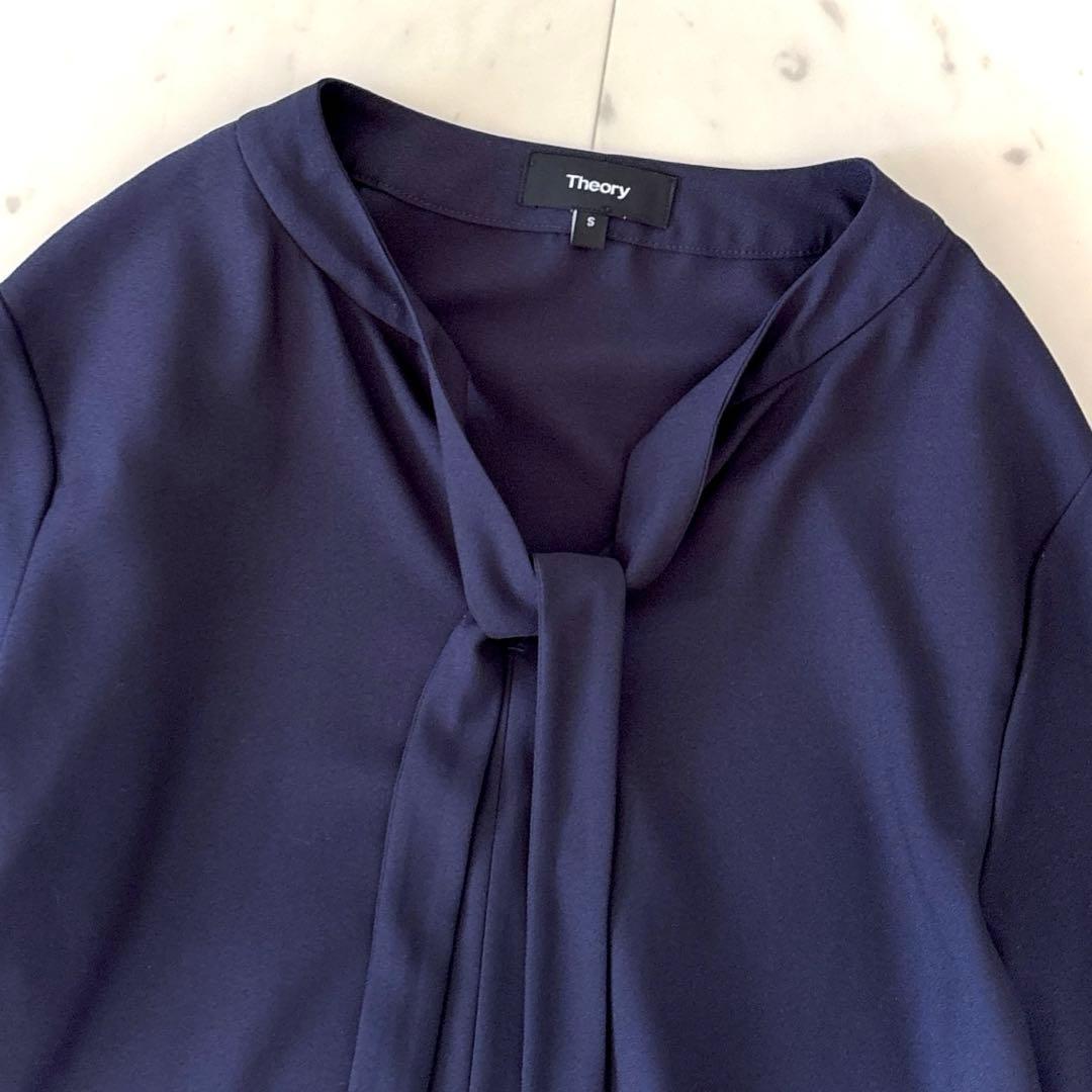 美品 セオリー ボウタイブラウス ネイビー 洗える S とろみブラウス 濃紺