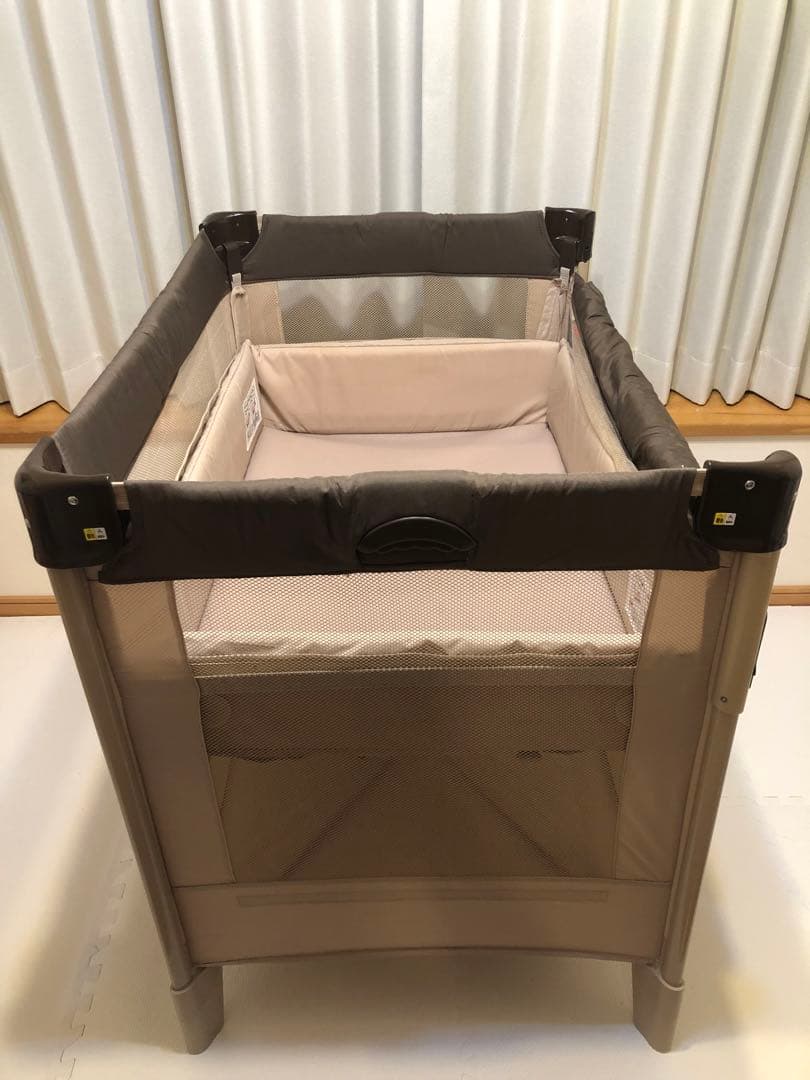 【早いもの勝ち】【美品】アップリカ ココネルエアー 新生児用ベビーベッド